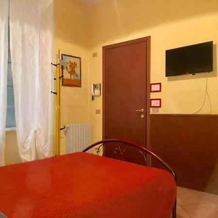 Apartment On The Corner With Piazza Duomo Mailand